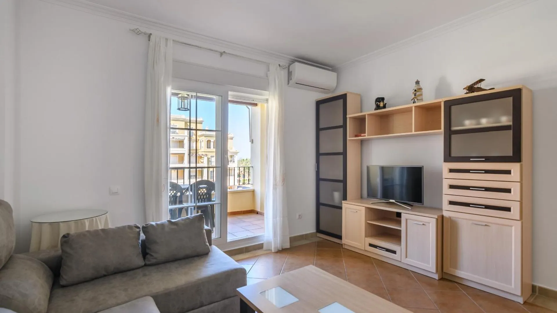 Apartment Los Cisnes By H - Playa De Los Haraganes Hlhc184P243 Isla Canela