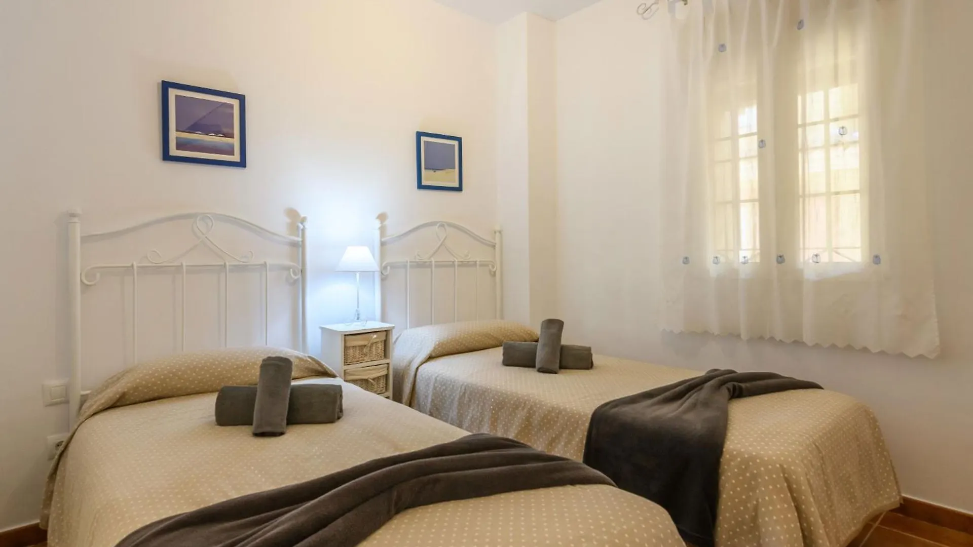 Los Cisnes By H - Playa De Los Haraganes Hlhc184P243 Isla Canela Apartment